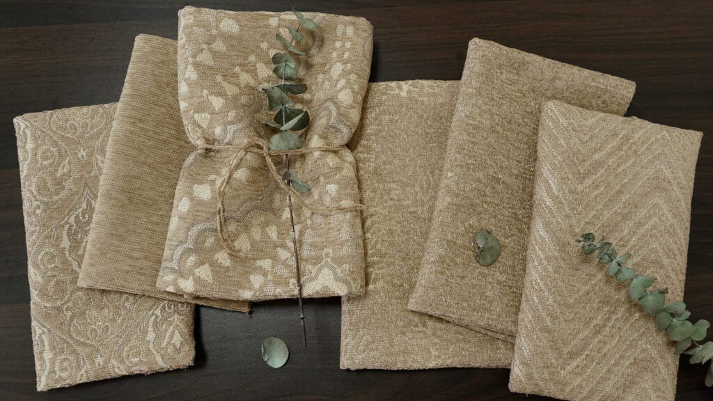 4 عوامل أساسية للتأكد من جودة قماش الجاكار - دليل شامل 