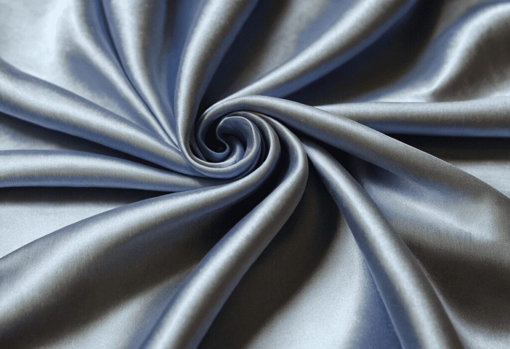 موديلات قماش الحرير